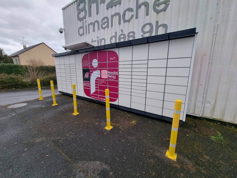 Locker 24/7 Carrefour Contact 61160 Trun, 13 Rue de la Cavée d'Auge, 61160 Trun