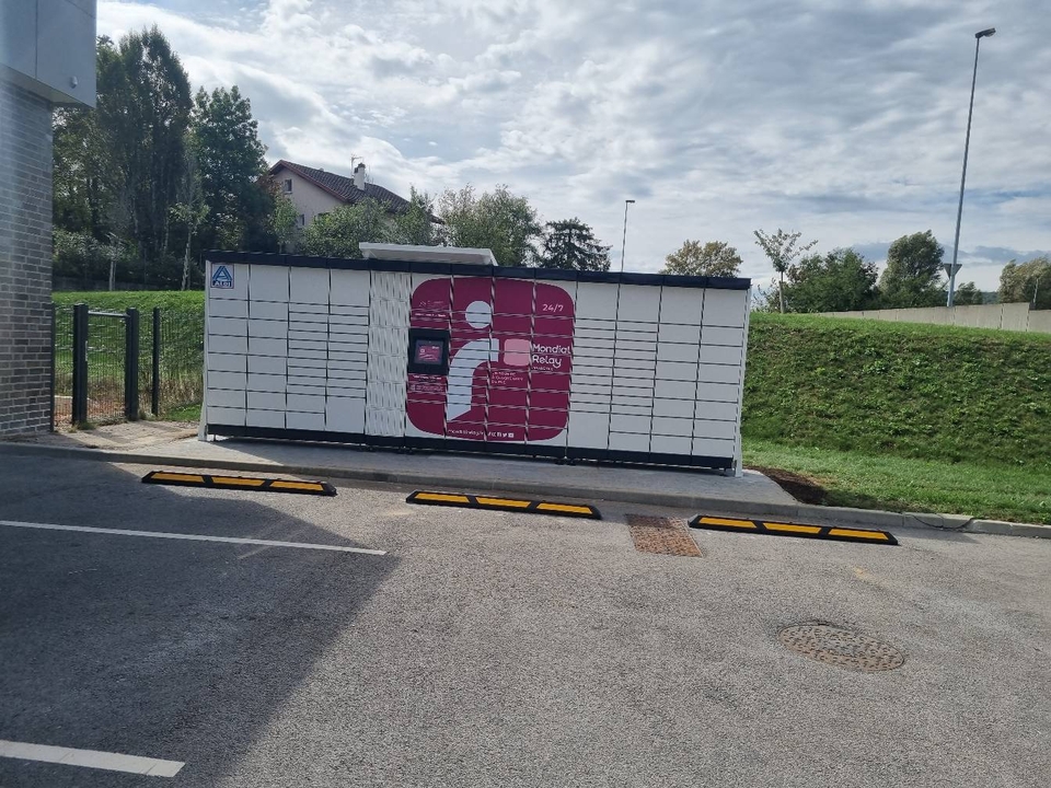 Locker 24/7 Aldi 01100 Oyonnax, 57 57 Rue Brillat Savarin, 01100 Oyonnax