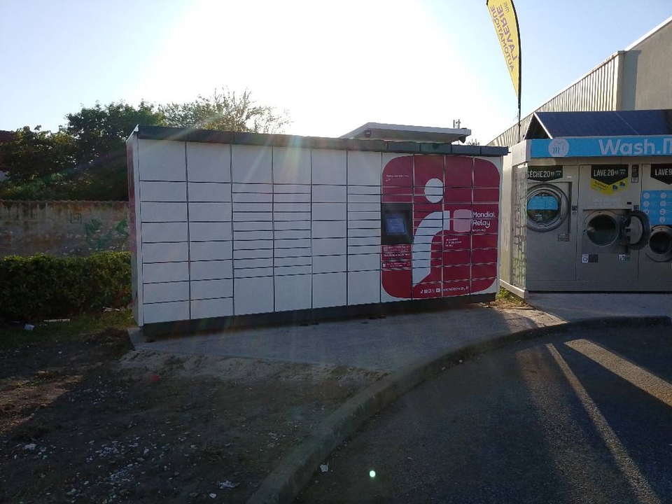 Locker 24/7 U Express, 15 4 Rue du Docteur Delasiauve, 27780 Garennes-sur-Eure