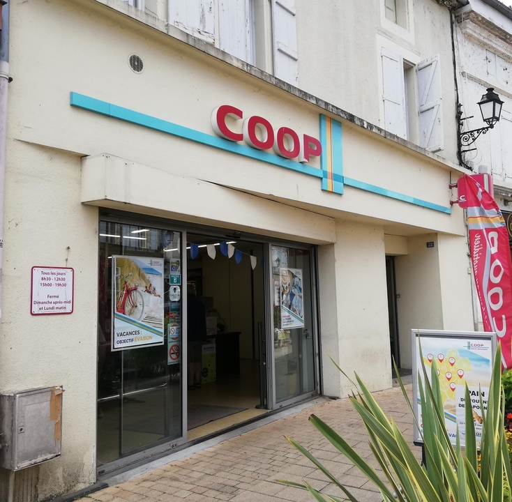 Coop Atlantique, 22 Rue des Halles, 16110 La Rochefoucauld