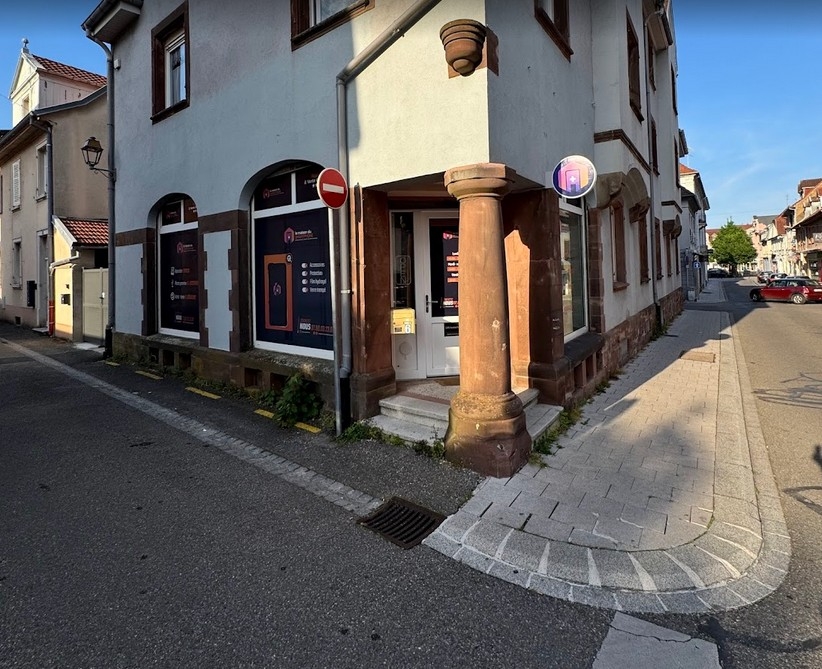 La Maison du Smartphone, 6 Rue du Maréchal Foch, 68700 Cernay