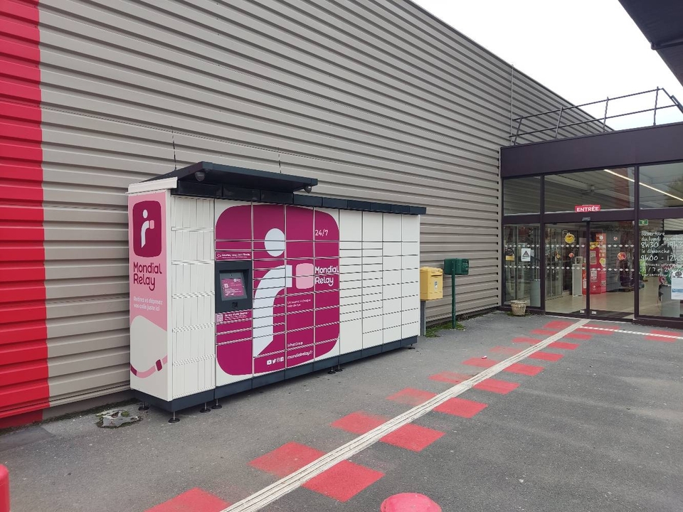 Locker 24/7 Carrefour Market Dormans, 23 Rue du Faubourg de Chavenay, 51700 Dormans