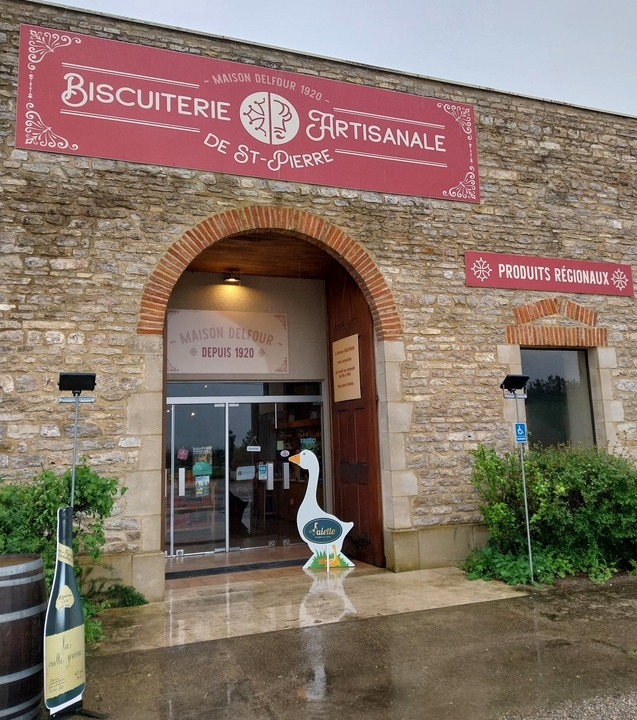 Biscuiterie de St Pierre-Maison Delfour, 1598 Avenue de Saint-Pierre, 46090 Saint-Pierre-Lafeuille