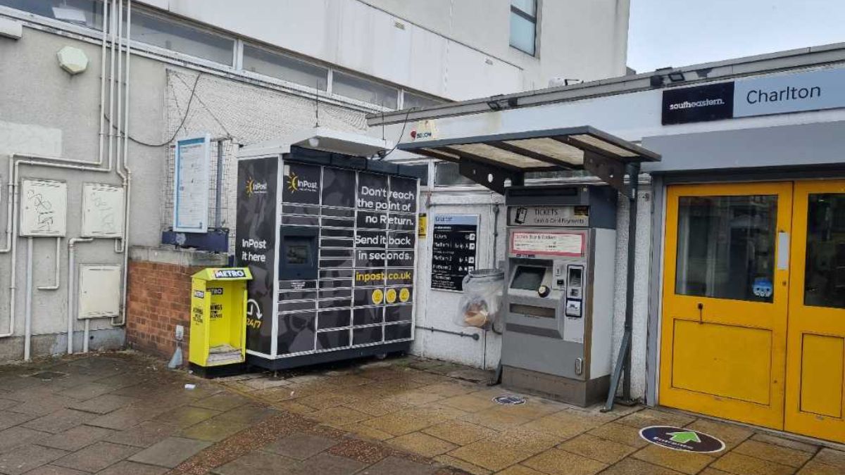InPost's photo of the locker: InPost UKLON00263
