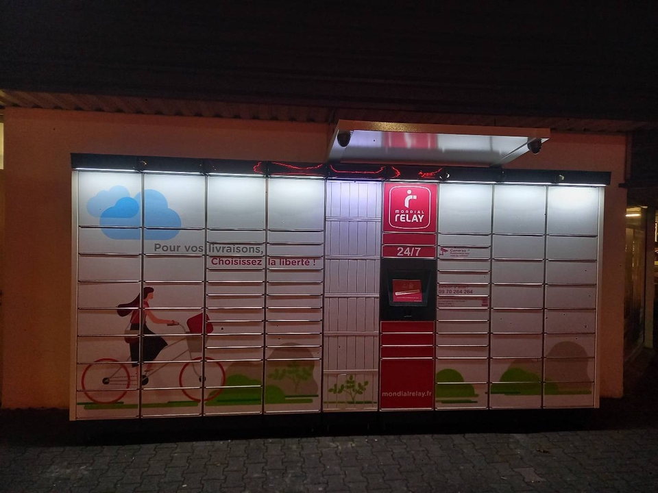 Locker 24/7 Intermarche St Lo, D972, 50000 Saint-Lô
