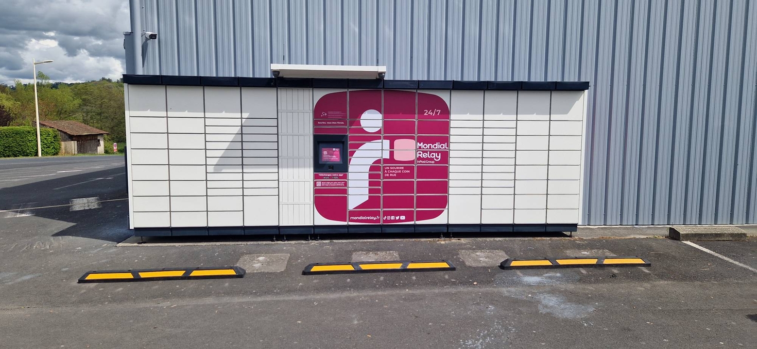 Locker 24/7 Carrefour Contact St Paul des Landes, 1 1 Route de Brive, 15250 Saint-Paul-des-Landes