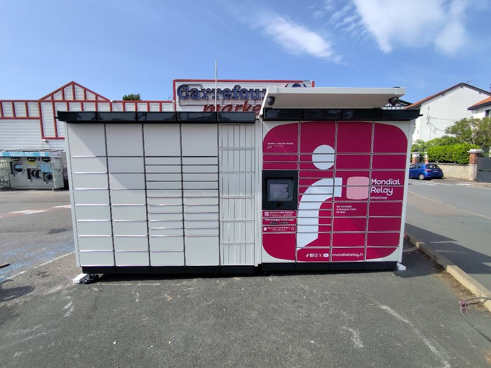 Locker 24/7 Carrefour Market Hendaye, 20 20 Avenue des Allées, 64700 Hendaye