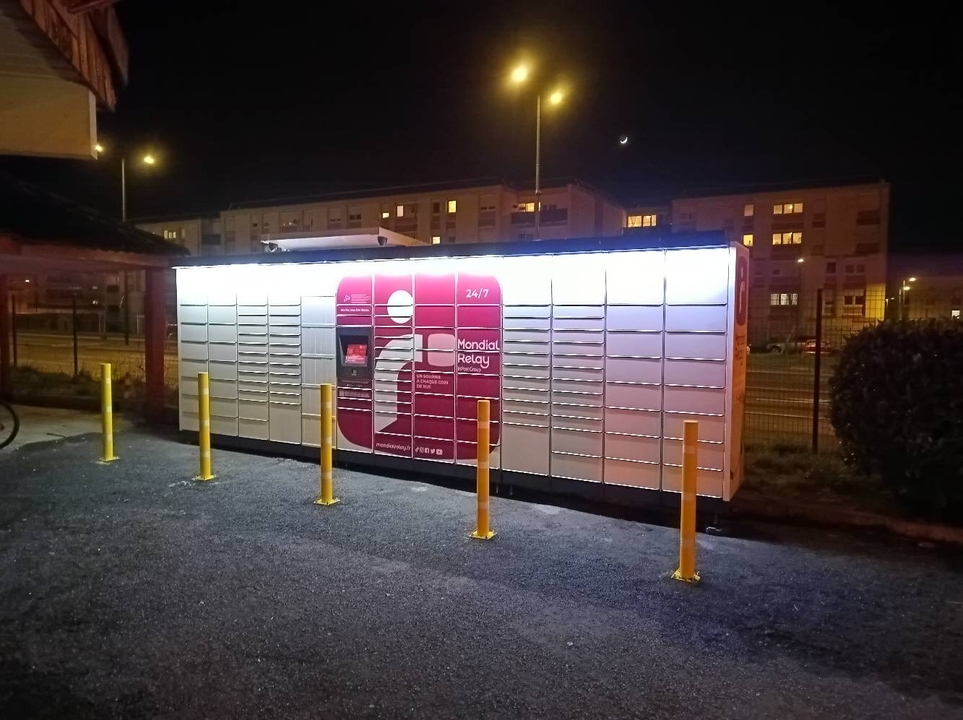 Locker 24/7 Hôtel Confotel 77100 Meaux, 33 33 Boulevard du Chevalier Bayard, 77100 Meaux