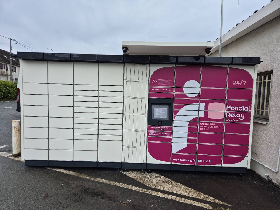 Locker 24/7 U Express Thiviers, 1 Rue Pierre Semard, 24800 Thiviers