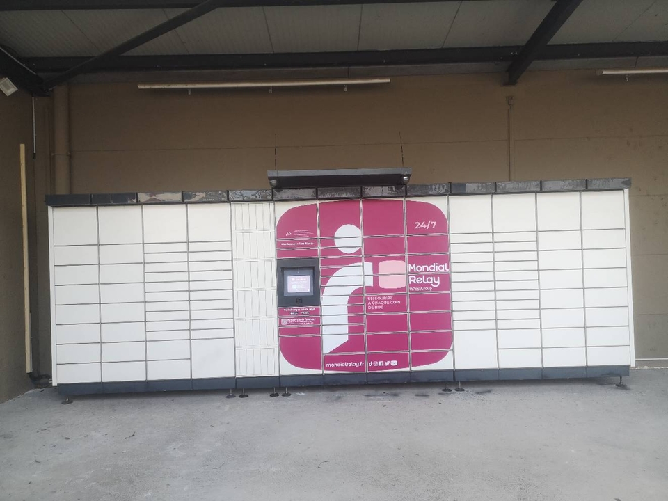 Locker 24/7 Carrefour Contact 84810 Aubignan, 26 26 Impasse des Brescades, 84810 Aubignan