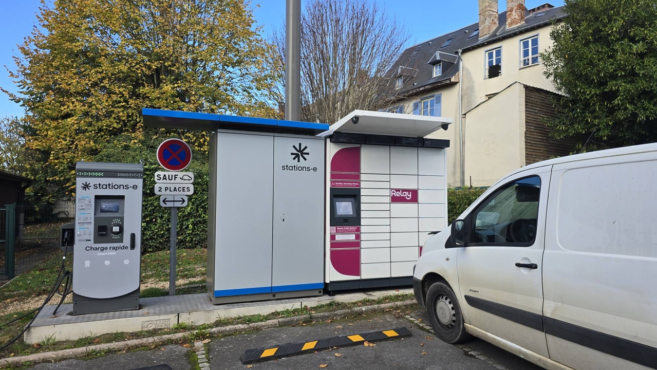Locker 24/7 Stations-E Promenades, 1 1 Rue des Promenades, 08360 Château-Porcien
