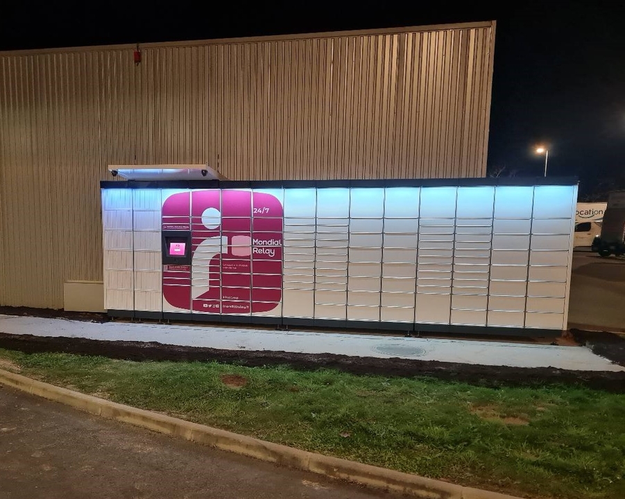 Locker 24/7 Super U Reze, 22 22 Rue de la Galarnière, 44400 Rezé