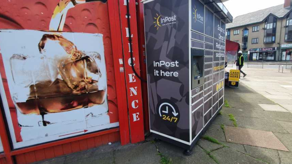 Foto del casillero de InPost: InPost UK00032916