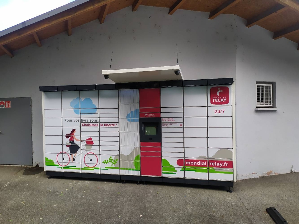 LOCKER 24/7 U Express et Drive, 2 Ctre Commercial de la Douce, 90800 Bavilliers