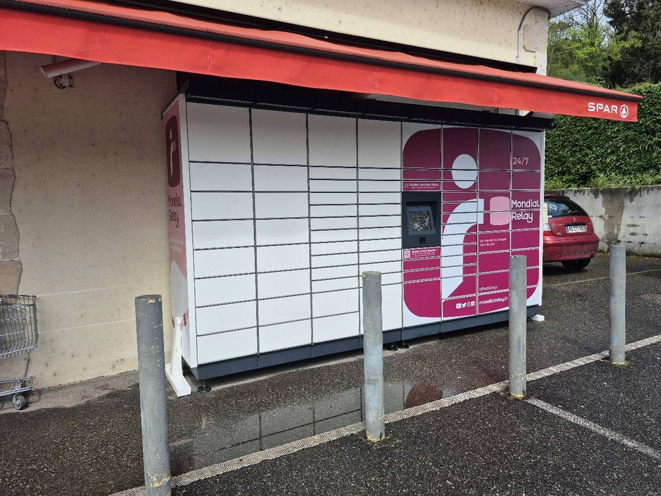 Locker 24/7 Spar Luzech, 353 349 Route de Cahors, 46140 Luzech