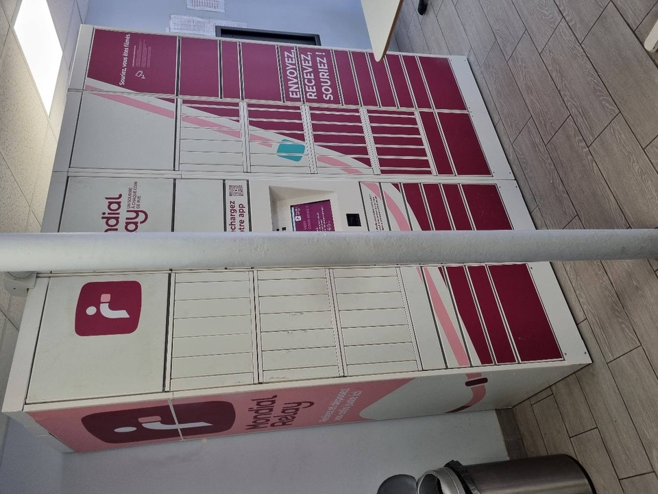 Locker Laverie Rue Bourguignons 92600 Asnières-Sur-Seine, 28 Rue des Bourguignons, 92600 Asnières-sur-Seine