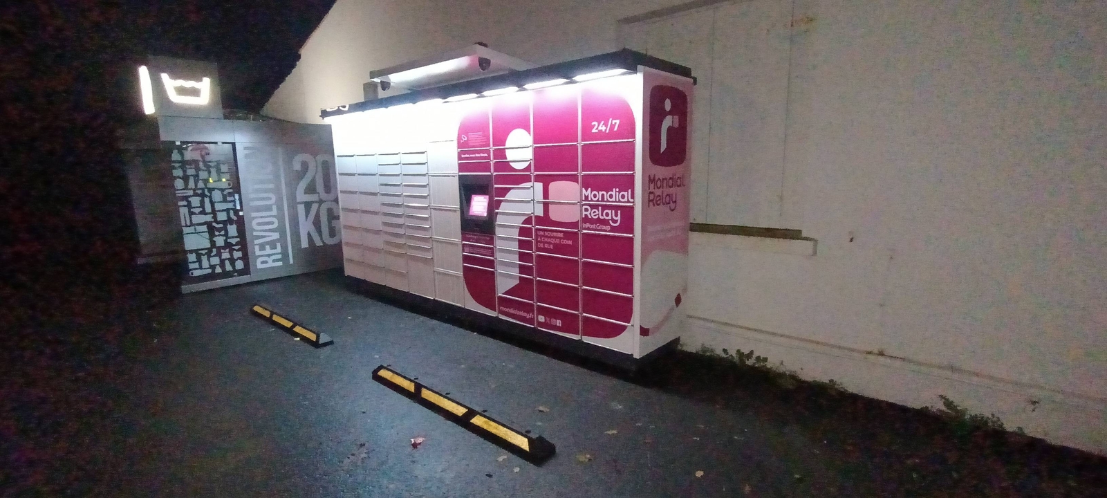 Locker 24/7 Carrefour St Georges d'Oleron, 279 341 Rue nationale, 17190 Saint-Georges-d'Oléron
