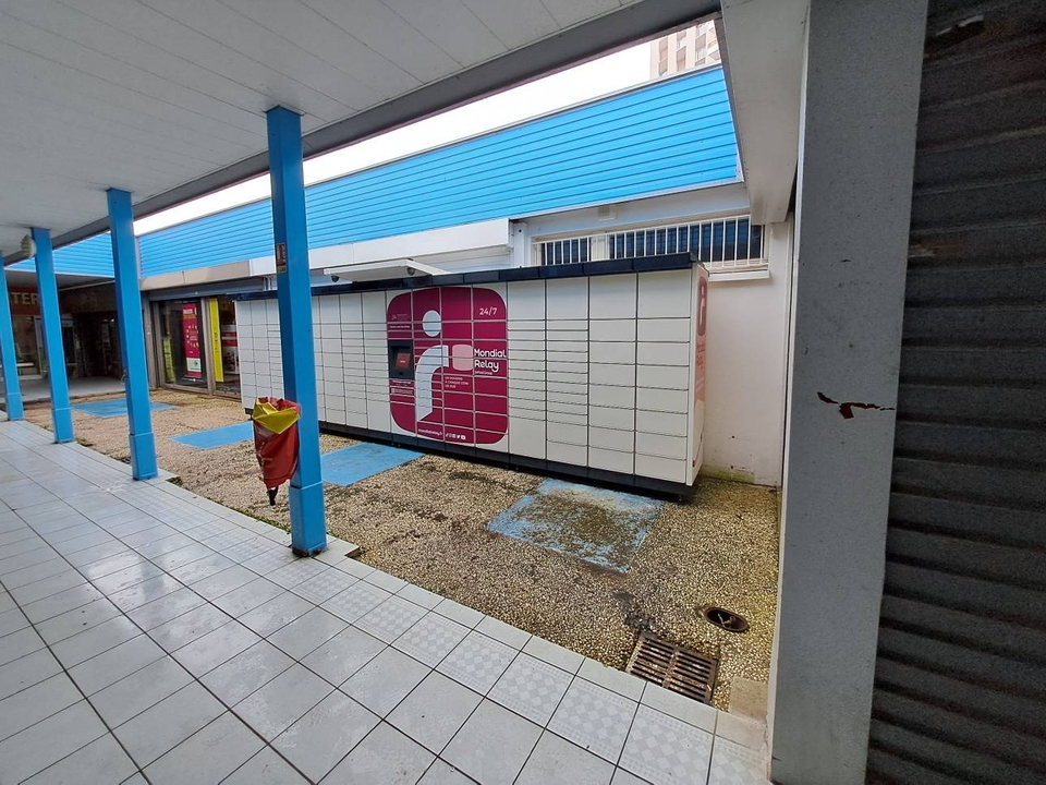 Locker Carrefour Kerlede St Nazaire, Rue Ambroise Paré, 44600 Saint-Nazaire