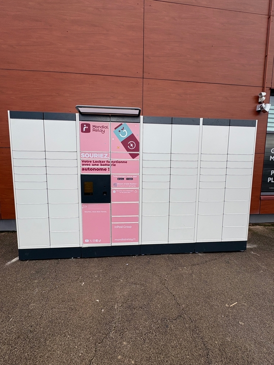 Locker 24/7 HMARKET, 20 20 Avenue Sébastopol, 57070 Metz