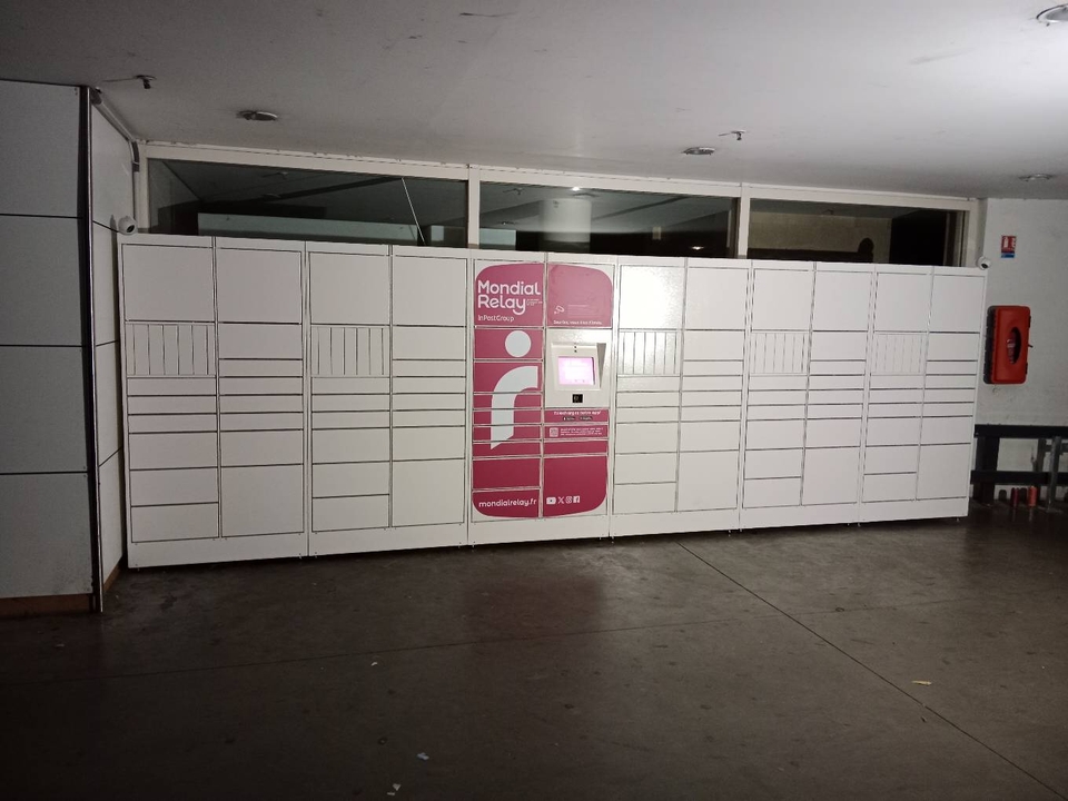 Locker 24/7 E.leclerc Saumur, 51 51 Boulevard du Maréchal de Lattre de Tassign, 49400 Saumur