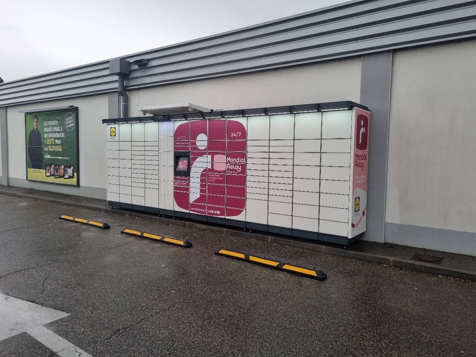 Locker 24/7 Lidl Tullins, 717 717 Avenue de Saint-Quentin, 38210 Tullins