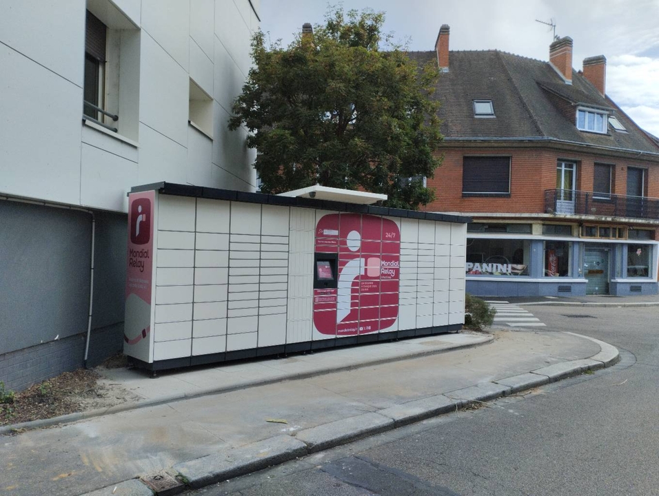 Locker 24/7 Ilot U 76500 Elbeuf, 14 14 Rue de Roanne, 76500 Elbeuf