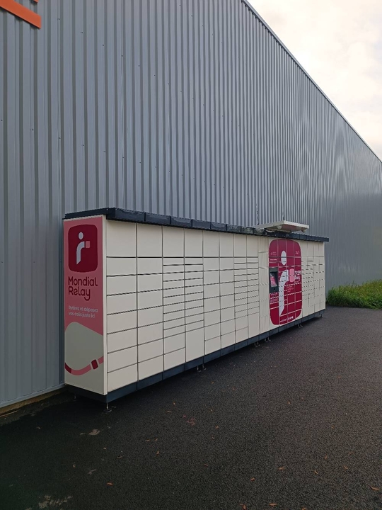 Locker 24/7 Mantes Contrôle 78711 Mantes-La-Ville, 2 2 Allée de Chantereine, 78711 Mantes-la-Ville