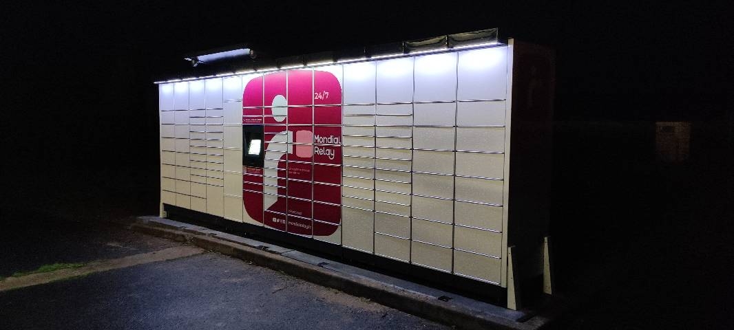 Locker 24/7 Hypowash Landerneau, 33 33 Route du Quinquis Leck, 29800 Landerneau