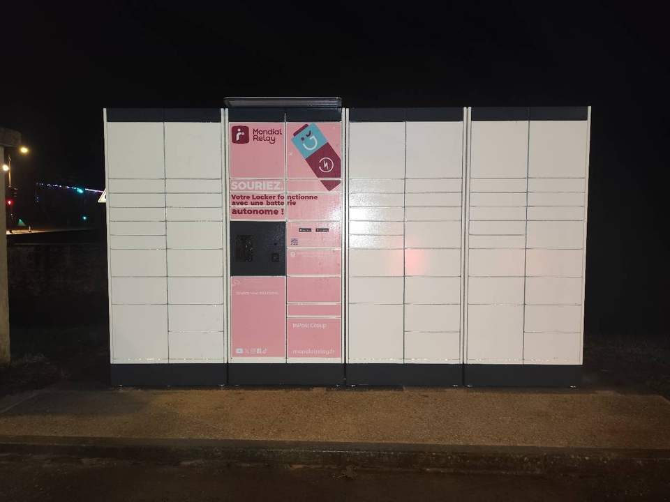 Locker 24/7 Parking Mairie, 2 Rue du Général Leclerc, 72540 Chassillé