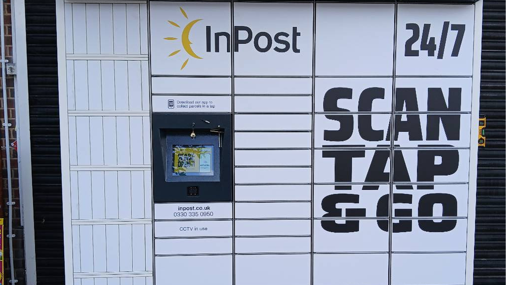 InPost's photo of the locker: InPost UK00273714