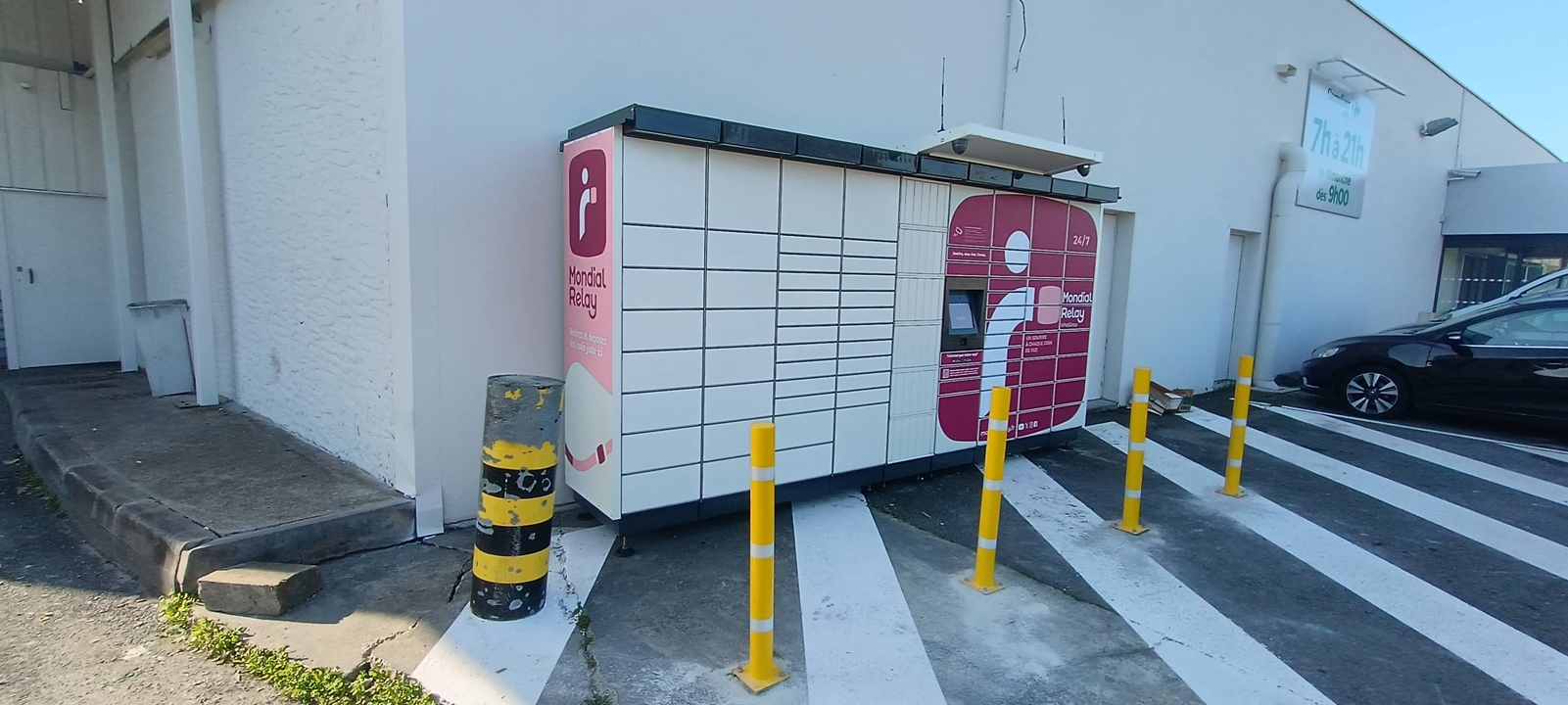 Locker 24/7 Carrefour Lormont, 901 901 Rue Marc Tallavi, 33310 Lormont