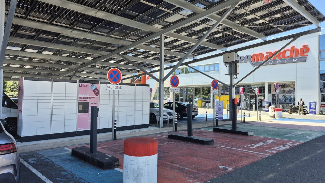 Locker 24/7 Intermarché Bagatelle 33400 Talence, 235 235 Route de Toulouse, 33400 Talence