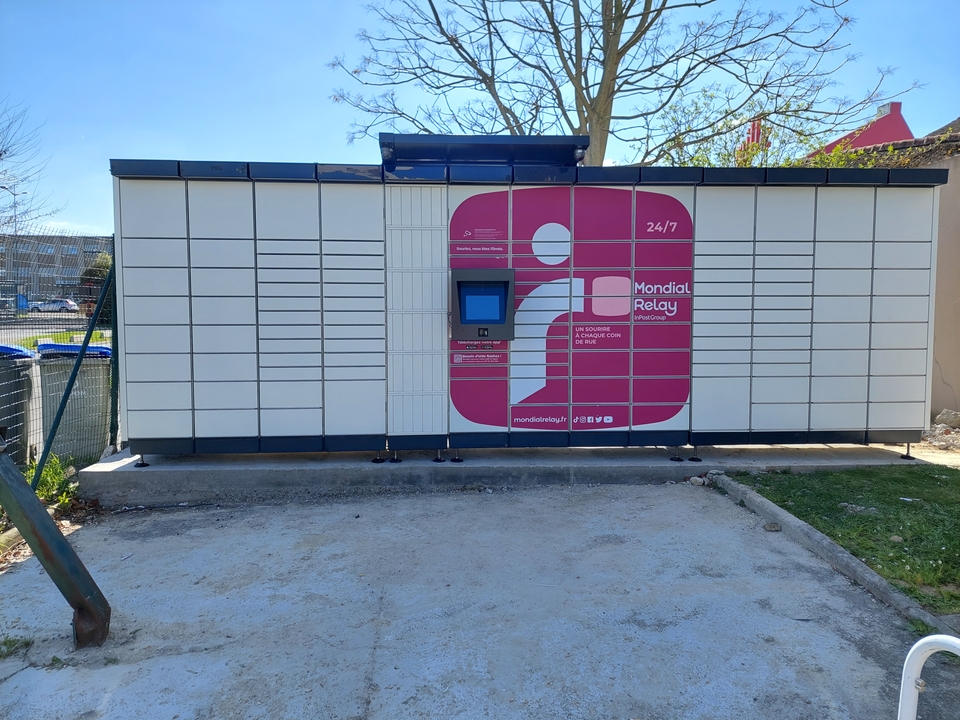 Locker 24/7 Hotel F1 77170 Bri, ZAC la Haie Passart, 77170 Brie-Comte-Robert