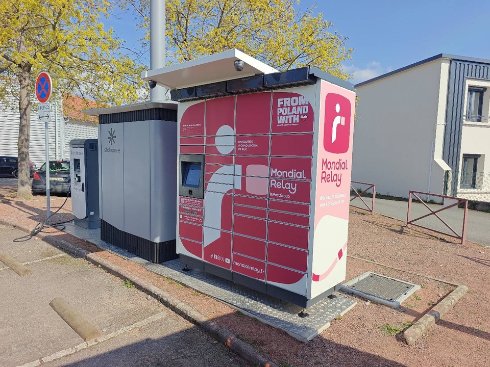 Locker 24/7 Stations-E 6 Quai du Bréal, 50 6 Quai du Béal 50 rue Jean Moulin Roanne, 42300 Roanne