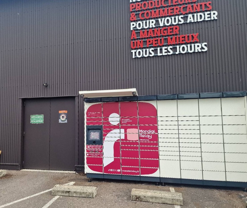Locker 24/7 Intermarché, 55 55 Rue Charrière Barras, 39190 Cousance