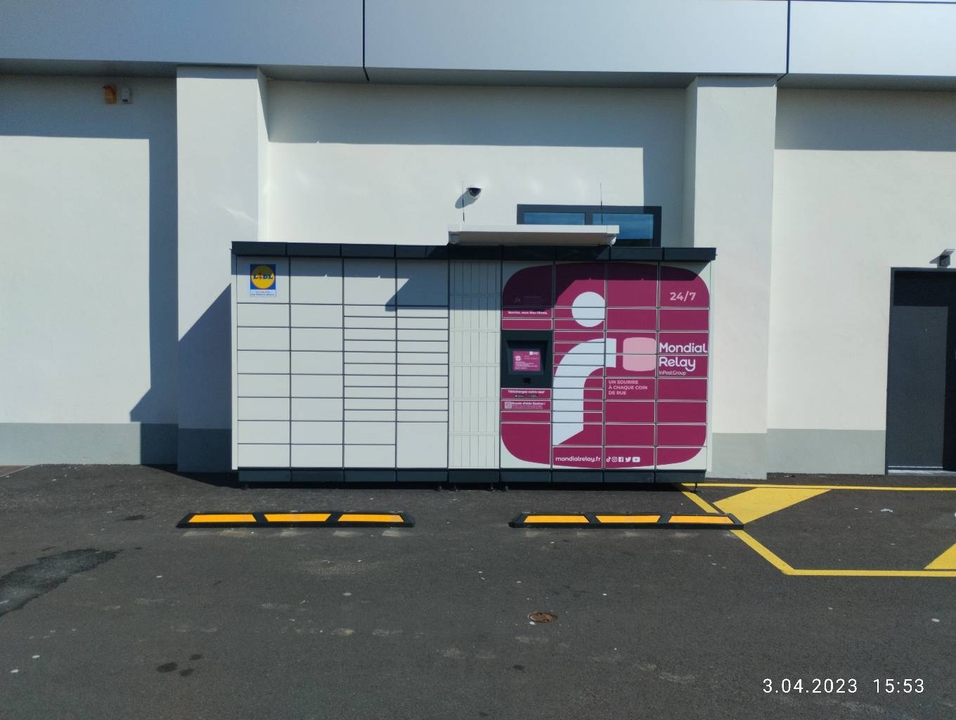 Locker 24/7 Lidl Saint-Julien-en-Genevois, 6 6 route de Lathoy, 74160 Saint-Julien-en-Genevois