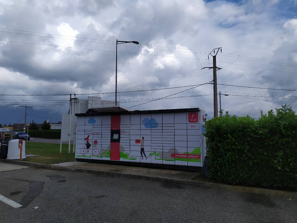 Locker Carrefour Contact Forts, 22 Route de Colmar, 68320 Fortschwihr