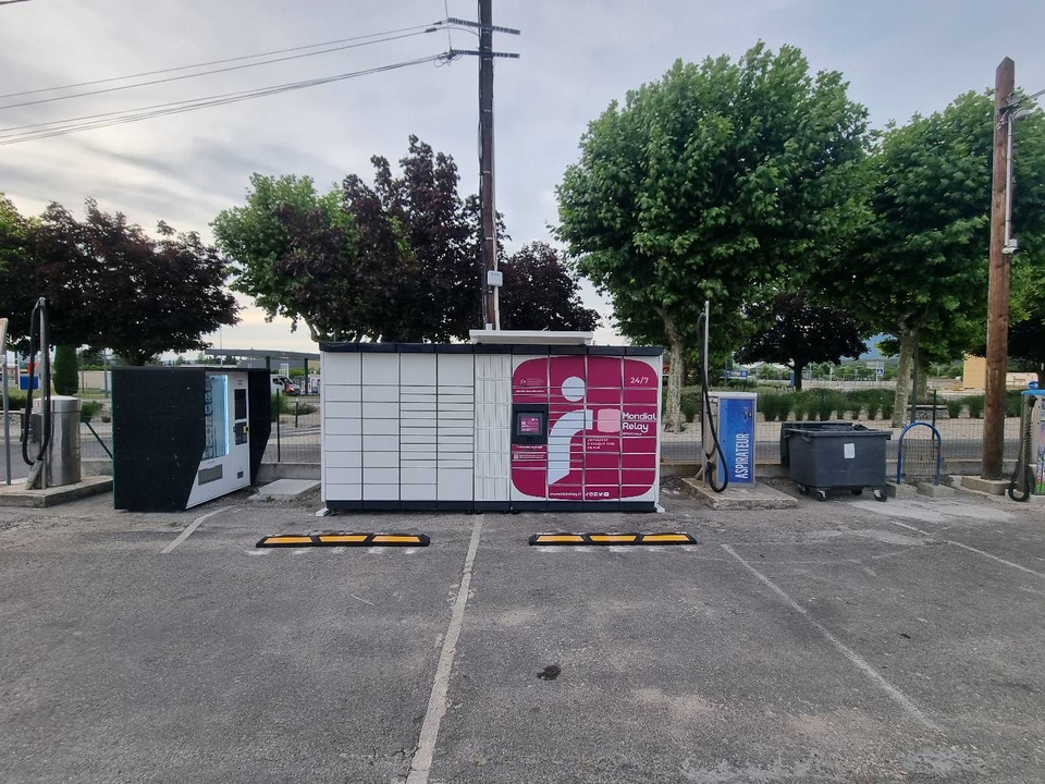 Locker 24/7 Station Laverie Quartier Clos Valréas, Quartier Clos Alréas, 84600 Valréas