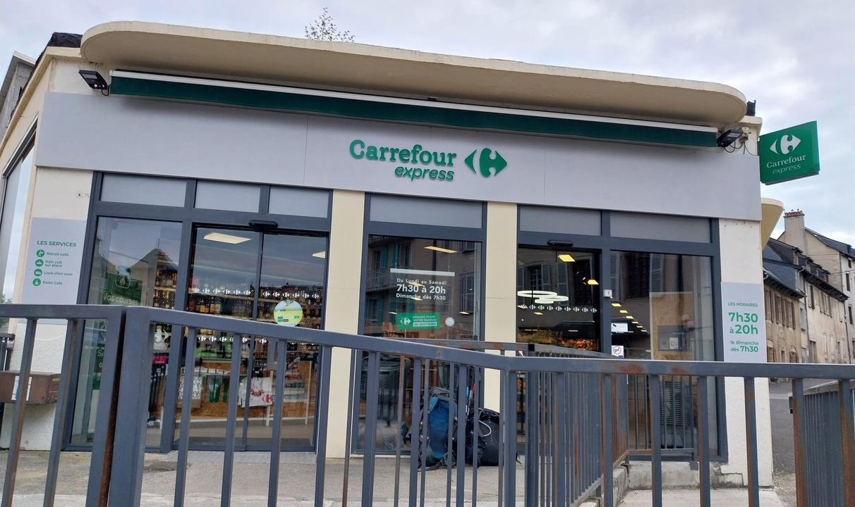 Carrefour Express, Place Saint-Georges, 12500 Espalion