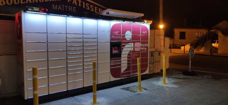 Locker 24/7 Station Service Les Flamands Stes-Maries-De-La-Mer, 26 26 Avenue d'Arles, 13460 Saintes-Maries-de-la-Mer