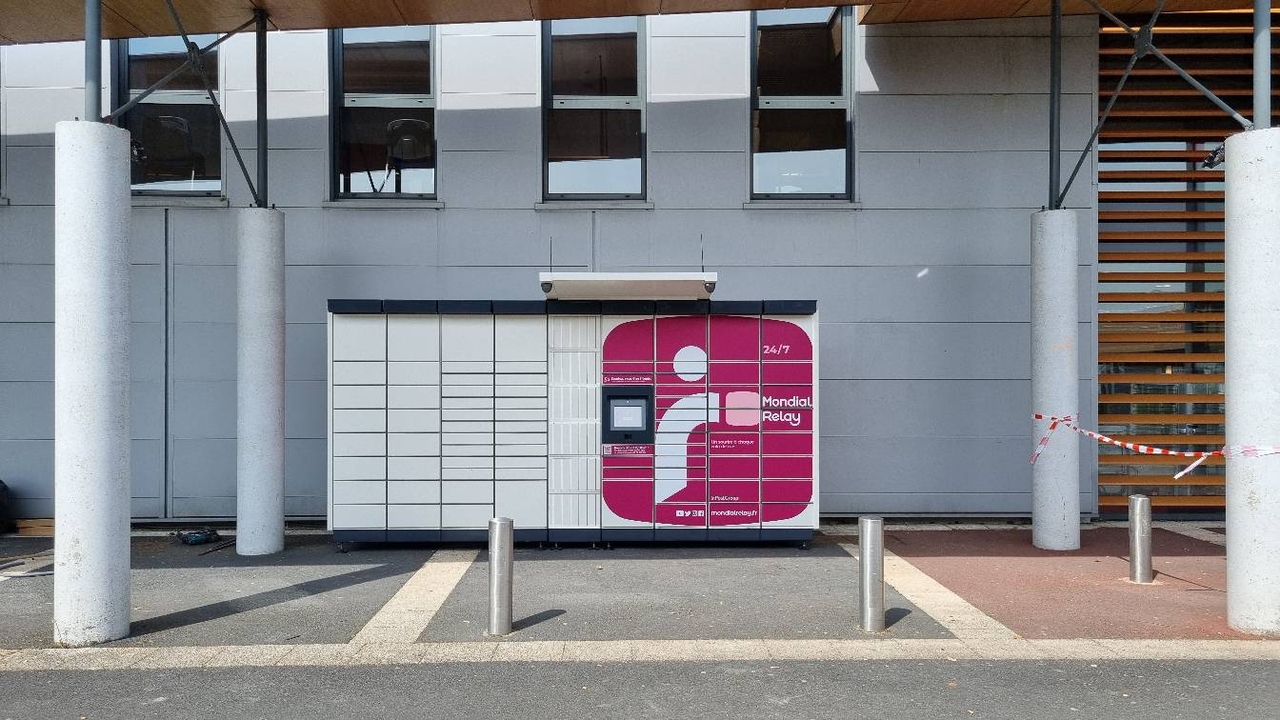 Locker 24/7 Super U Briquebec, 39 445 Route de Valognes, 50260 Bricquebec