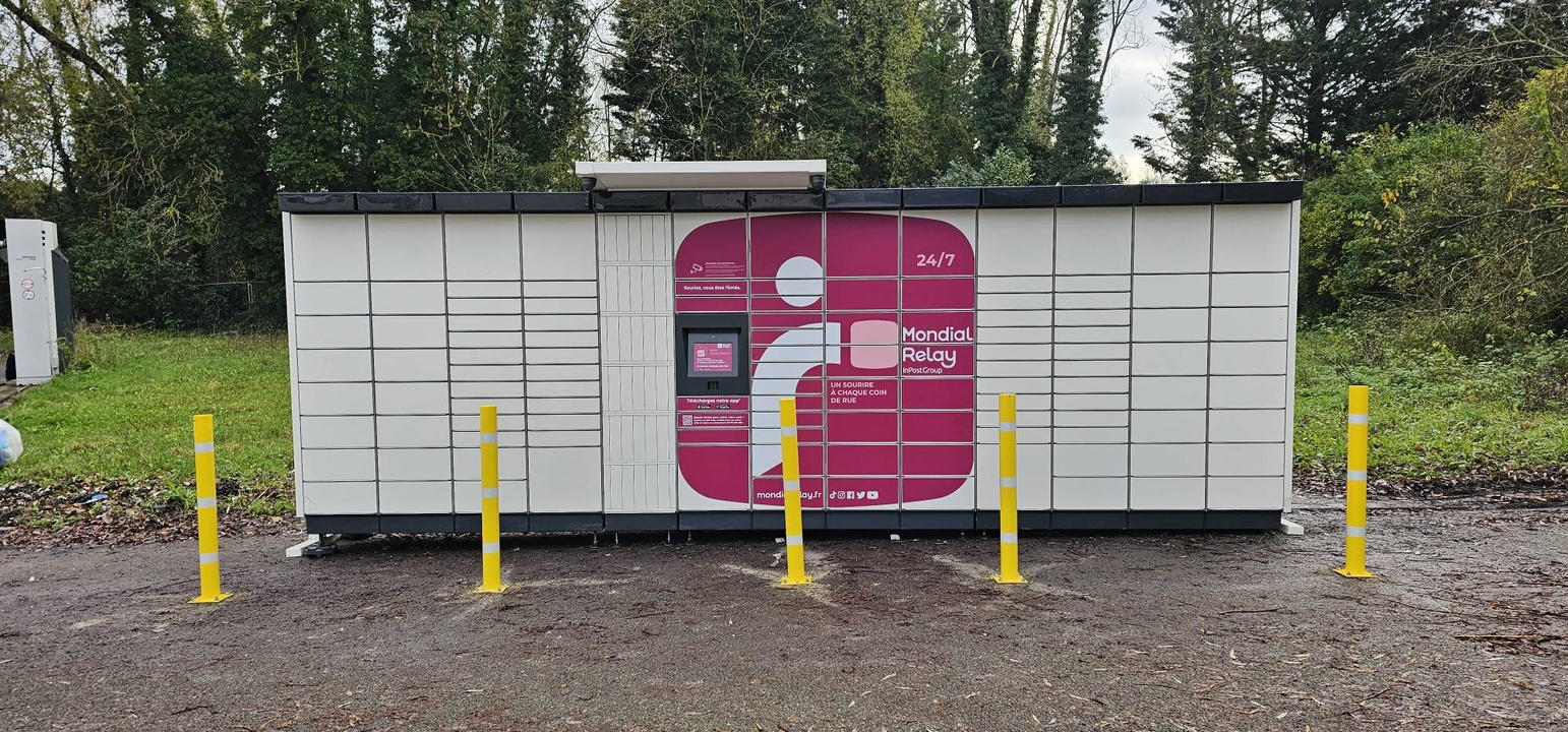 Locker 24/7 Station de Lavage FJ Lav Bray-Sur-Somme, 3 13 Place de la Liberté, 80340 Bray-sur-Somme