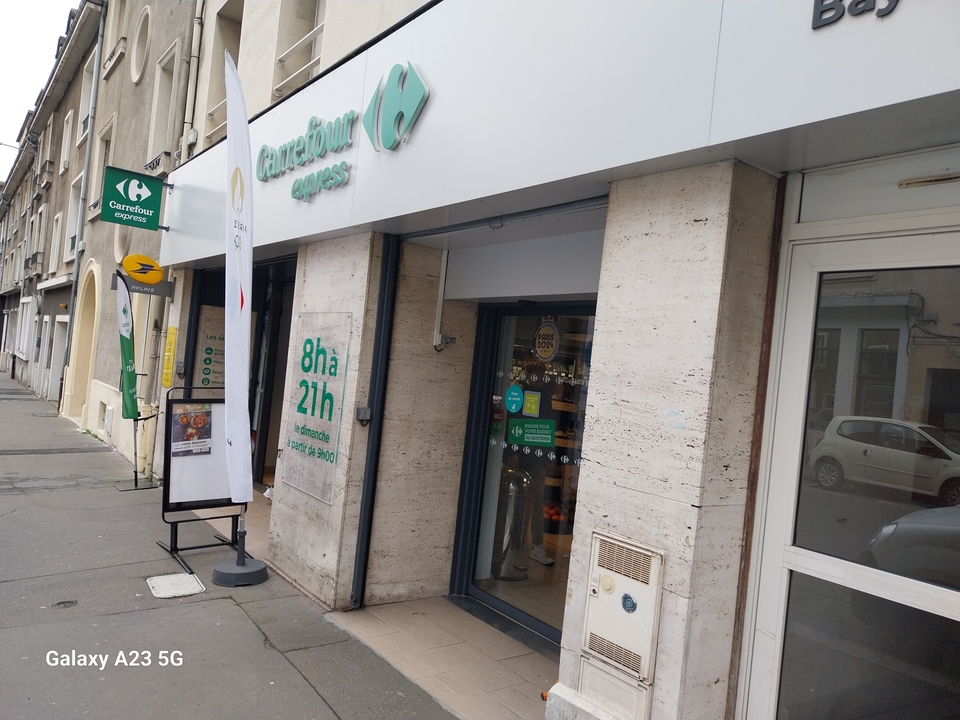 Carrefour Express, 19 Rue de Bayeux, 14000 Caen