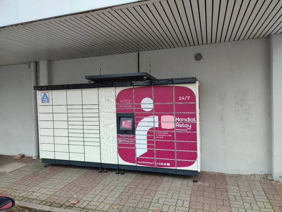 Locker 24/7 Aldi 03000 Moulins, 21-25 21-25 Cours de Bercy, 03000 Moulins