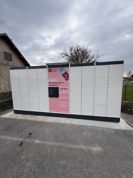 Locker 24/7 Bi1, 29 Espace Bellevue, 25510 Pierrefontaine-les-Varans
