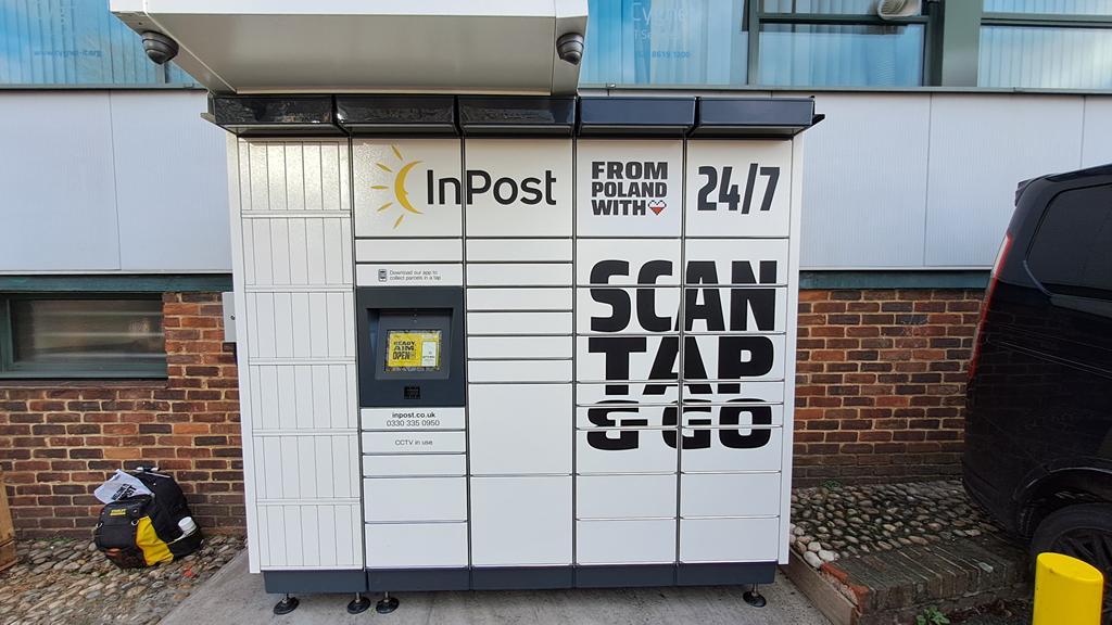 Zdjęcie paczkomatu od InPost: InPost UK00373947