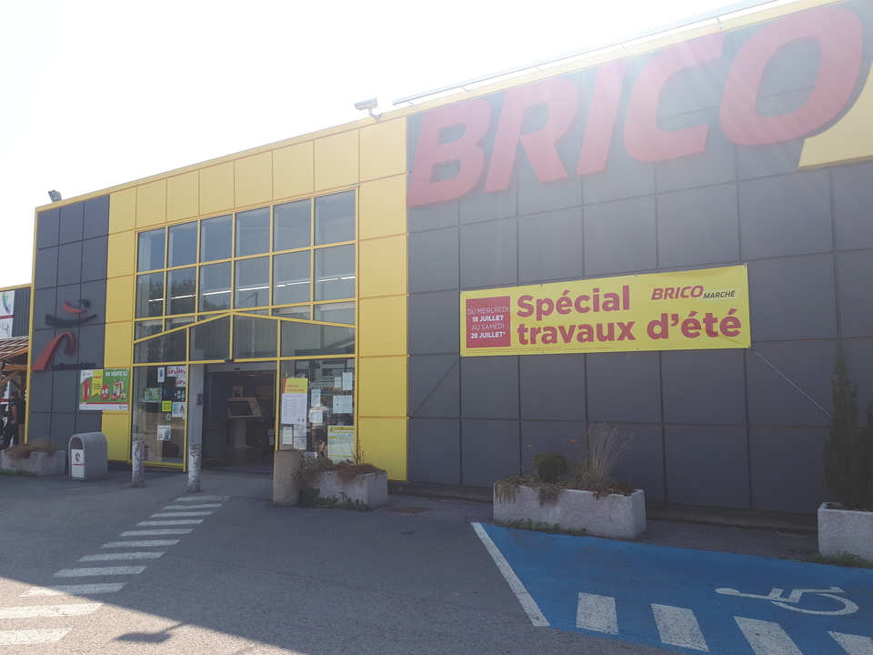 Bricomarche, Rue Gustave Courbet 3, 25660 Saône