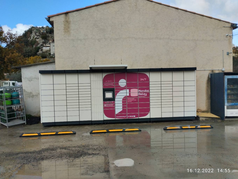 Locker 24/7 Station Service Av, 2 2 Avenue Charles David, 06670 Levens