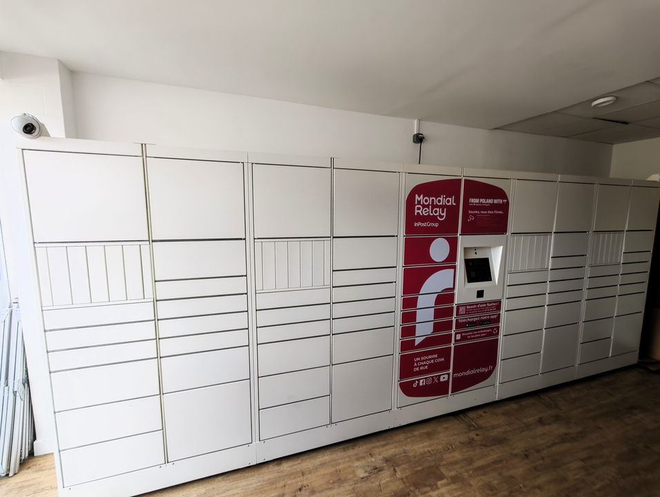 Locker Dj Phone, 6 6 Place de l'Abbaye, 94000 Créteil