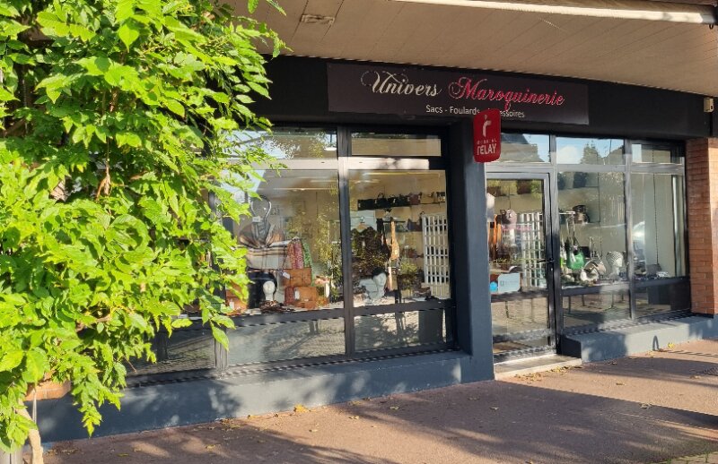 Univers Maroquinerie, 22 Place de la Victoire, 59126 Linselles